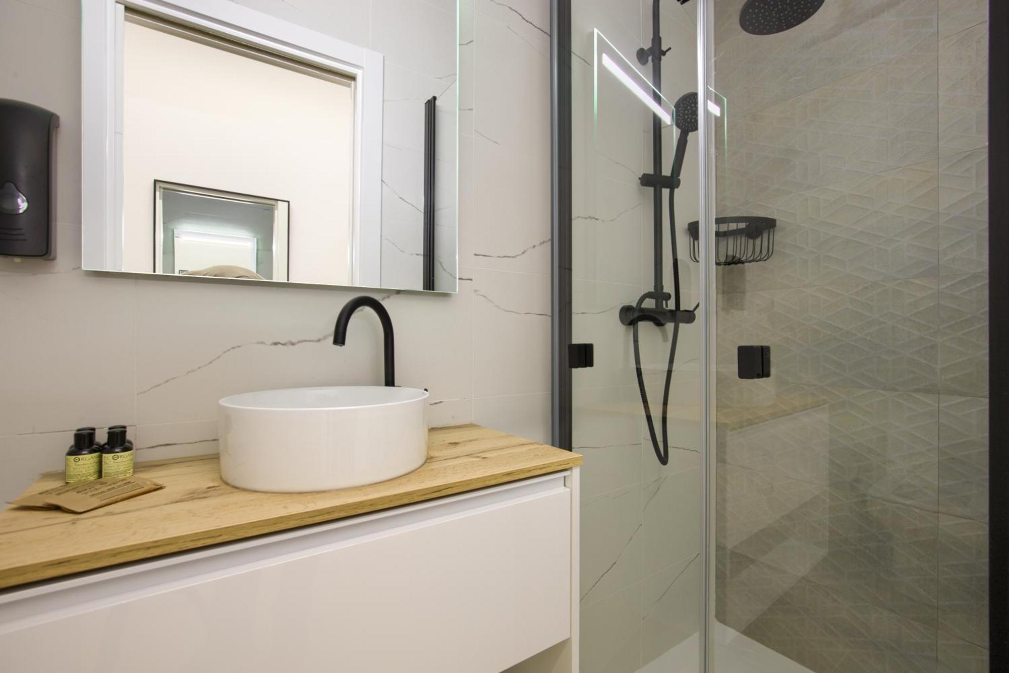 Dobo Madrid Numancia Apartment Exterior foto