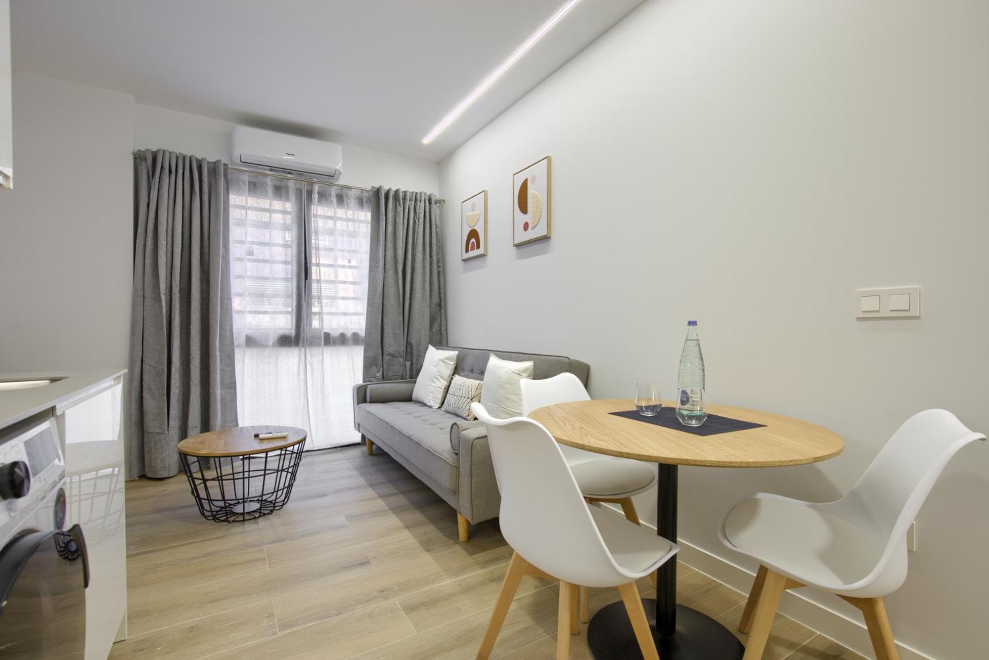 Dobo Madrid Numancia Apartment Exterior foto