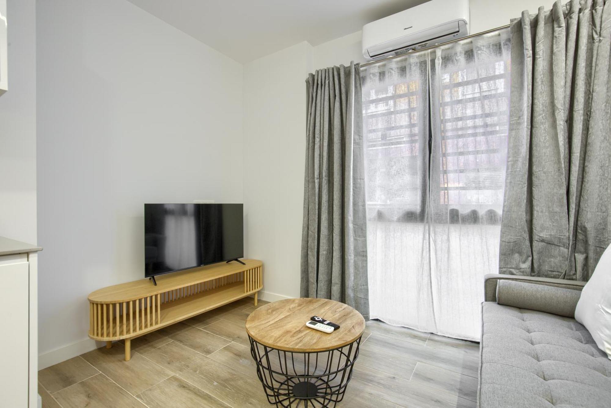 Dobo Madrid Numancia Apartment Exterior foto