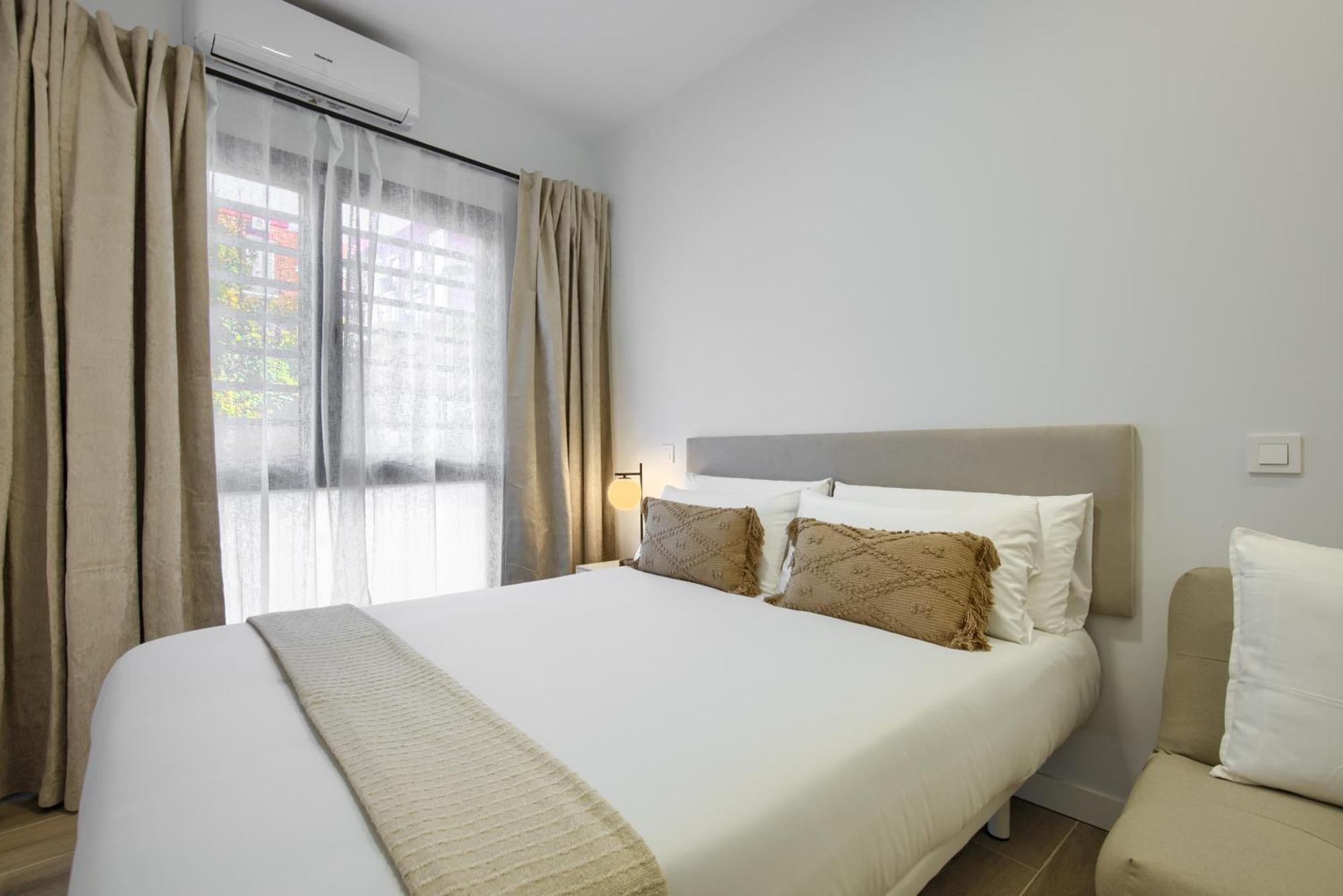 Dobo Madrid Numancia Apartment Exterior foto